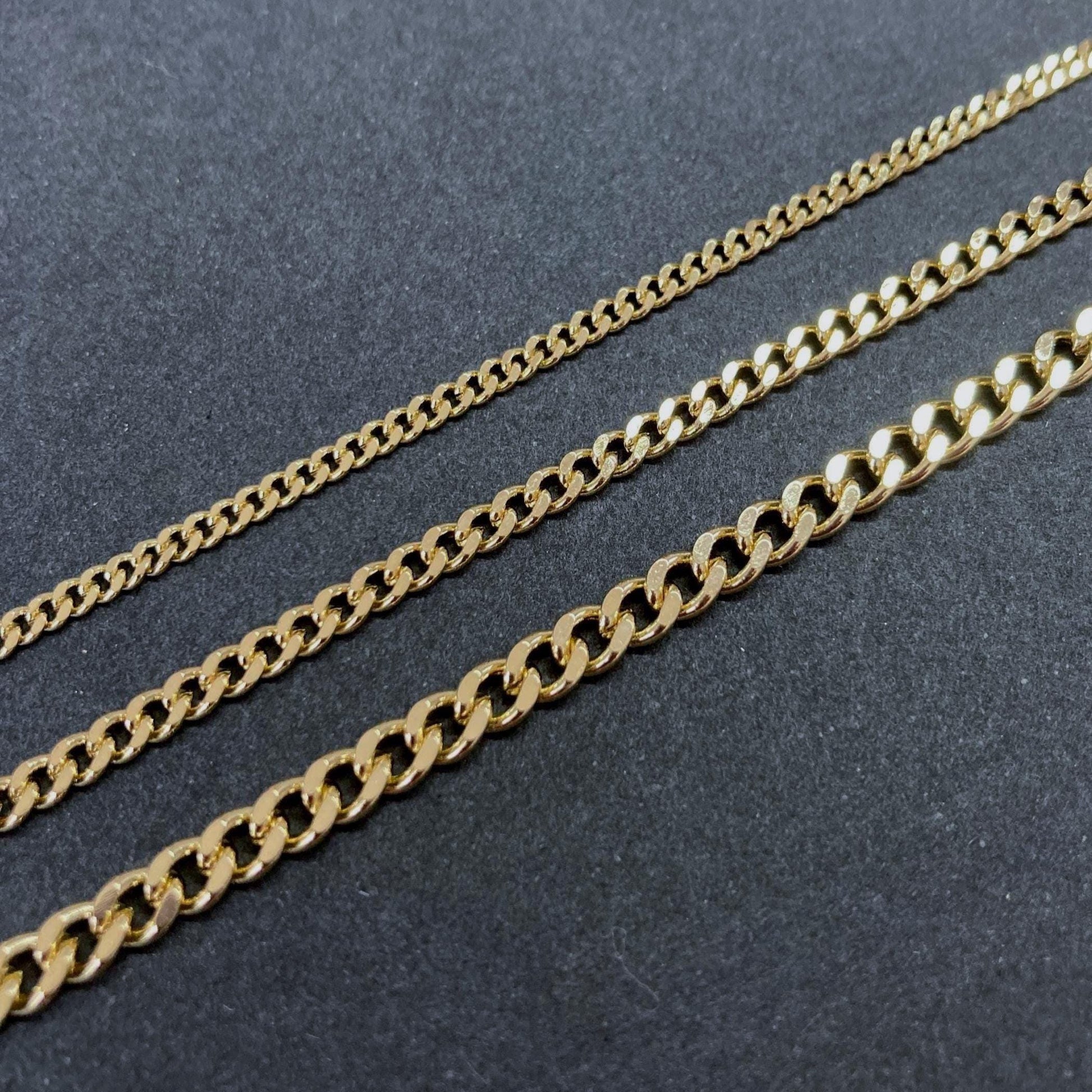 18K gold filled curb chain 2mm to 4mm thickness close-up detail