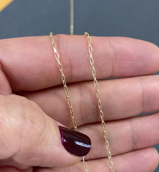 Dainty 18K Gold Filled Paperclip Chain - 2.5x1.5mm - Bulk Jewelry Supply